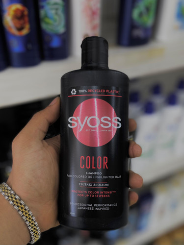 شامپو سایوس Syoss مدل Color مناسب موهای رنگ و هایلایت شده۴۴۰میل