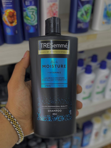 شامپو آبرسان TRESemmé Rich Moisture + Vitamin E - حجم۶۸۵میل