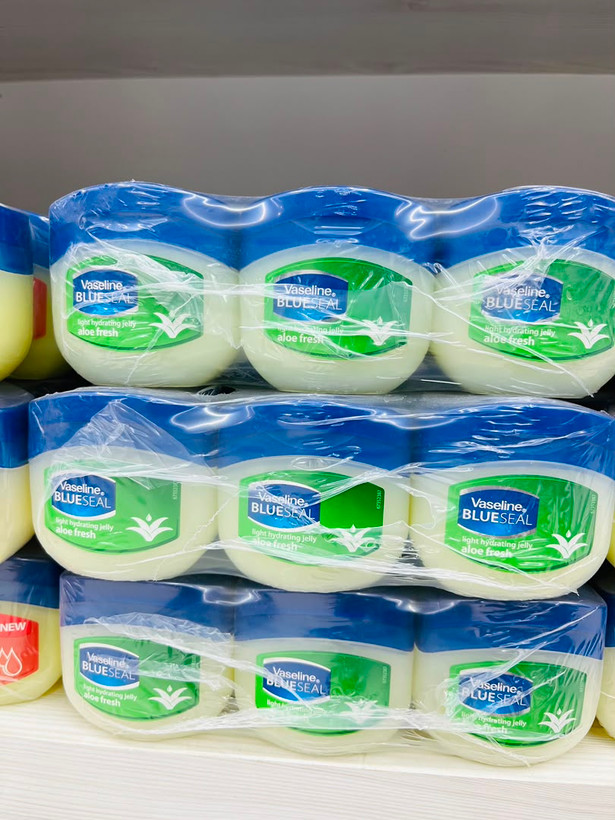 ژل مرطوبکننده وازلین بلو سیل مدل Aloe Fresh – آلوئهورا