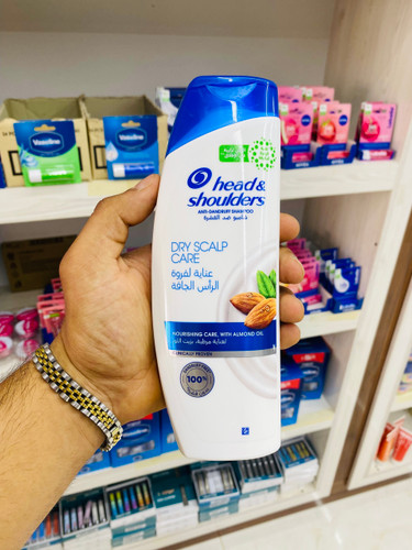 شامپو ضد شوره هد اند شولدرز مدل Dry Scalp Care Almond Oil